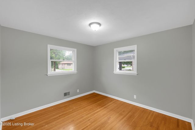 3307 Quinton Dr, Louisville, KY 40216