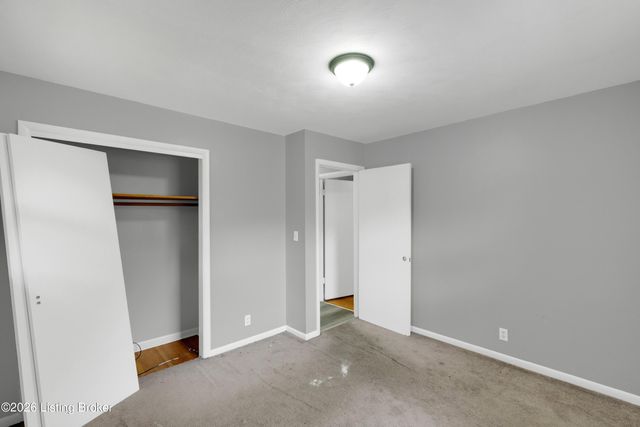 3307 Quinton Dr, Louisville, KY 40216