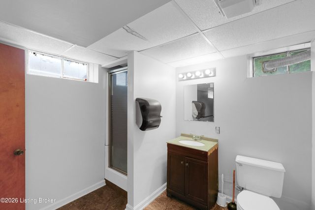 3307 Quinton Dr, Louisville, KY 40216