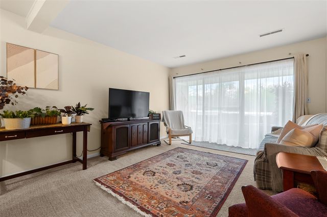 742 W Kilgore Road 307, Kalamazoo, MI 49008