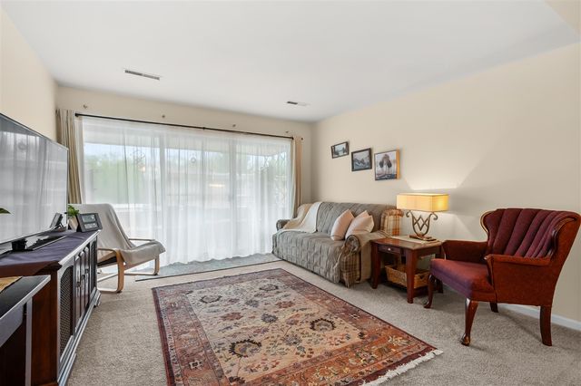 742 W Kilgore Road 307, Kalamazoo, MI 49008