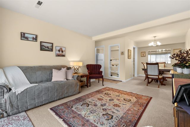 742 W Kilgore Road 307, Kalamazoo, MI 49008