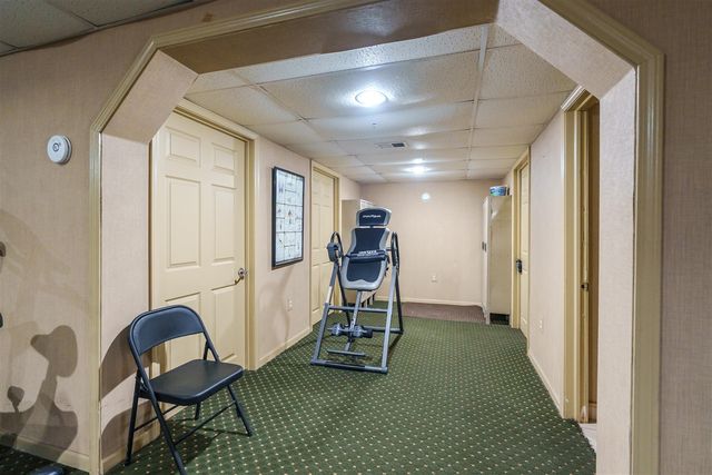 742 W Kilgore Road 307, Kalamazoo, MI 49008