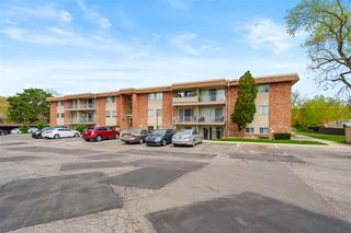742 W Kilgore Road 307, Kalamazoo, MI 49008
