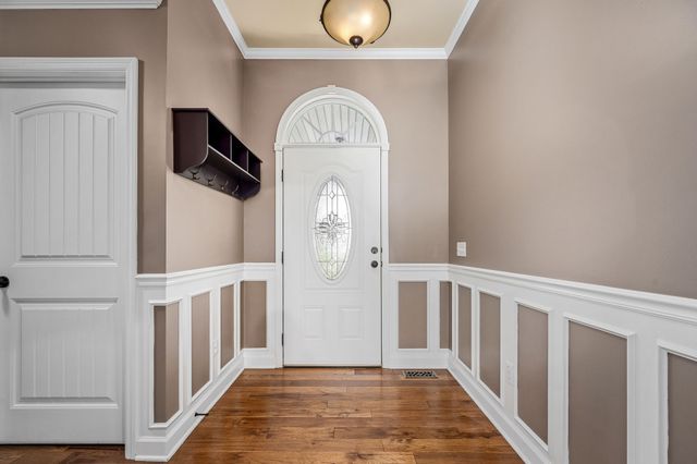 610 Westwood Dr, Mcminnville, TN 37110