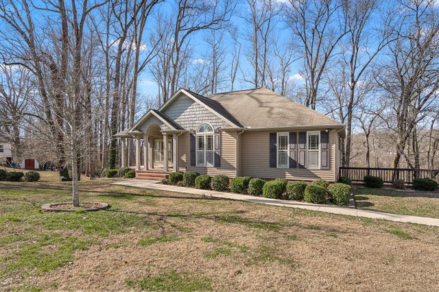 610 Westwood Dr, Mcminnville, TN 37110