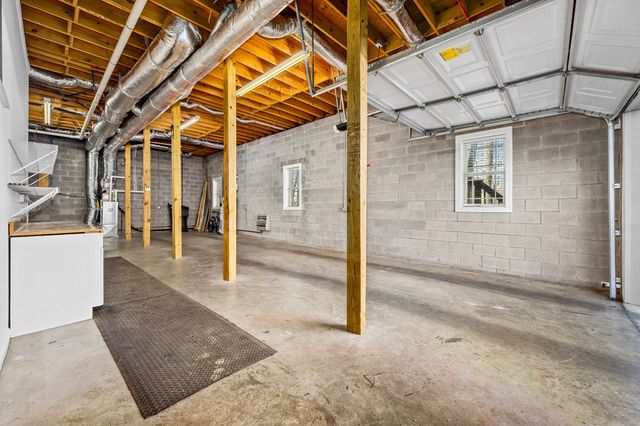 610 Westwood Dr, Mcminnville, TN 37110