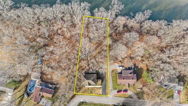 610 Westwood Dr, Mcminnville, TN 37110