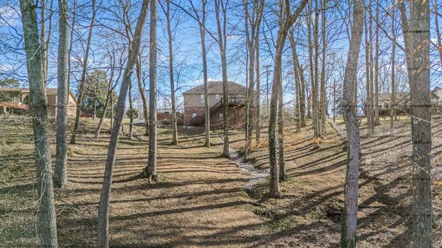 610 Westwood Dr, Mcminnville, TN 37110