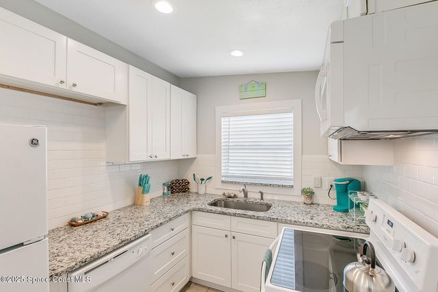 3550 S Atlantic Unit 3 Avenue 3, Cocoa Beach, FL 32931