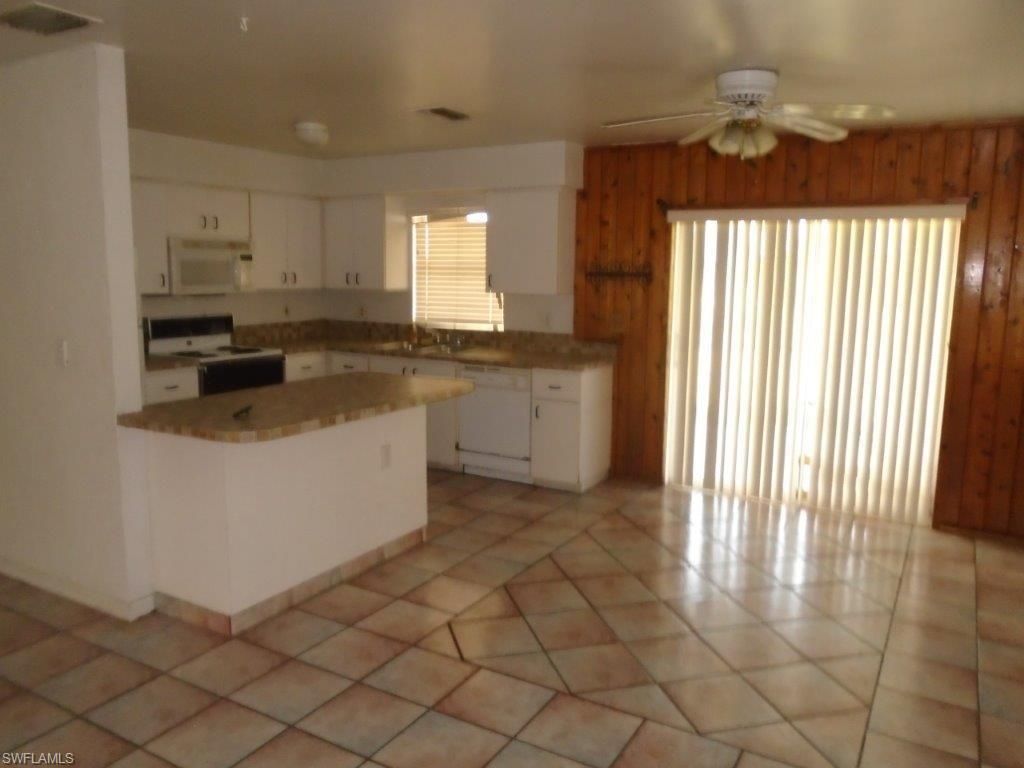 Image 3 of property listing at 1815 NW 13th ST, Cape Coral, FL 33993
