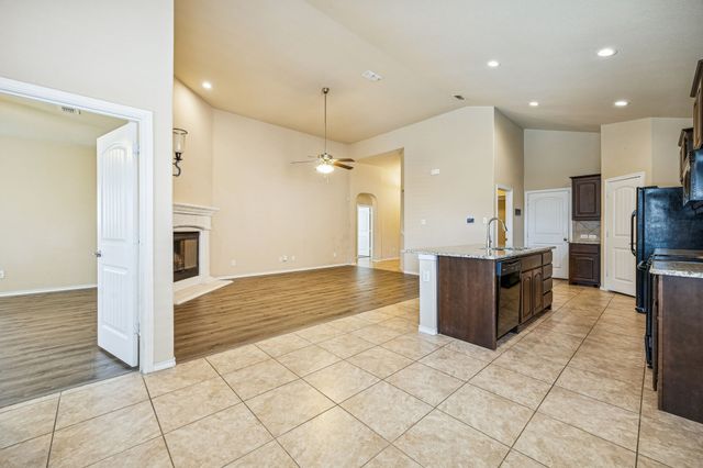 11404 Dorado Vista Trail, Fort Worth, TX 76052