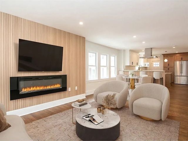 59 Garrison 1, Somerville, MA 02144
