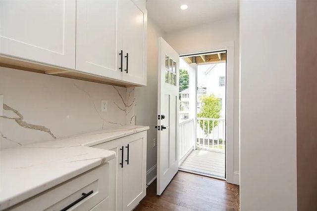 59 Garrison 1, Somerville, MA 02144