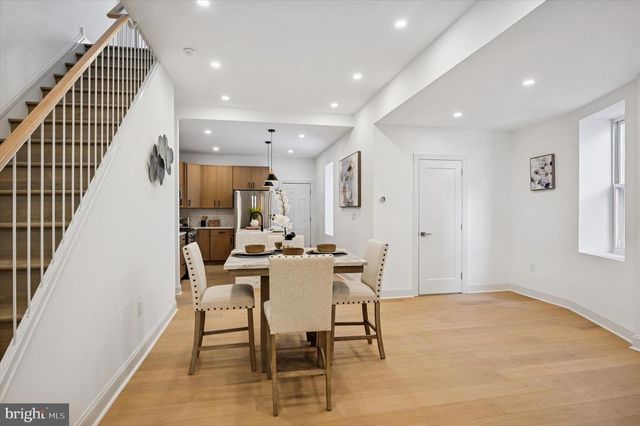 240 W EARLHAM TER, Philadelphia, PA 19144