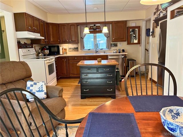 52 Lakeview Parkway, Lockport City, NY 14094