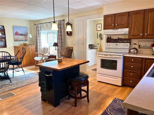 52 Lakeview Parkway, Lockport City, NY 14094