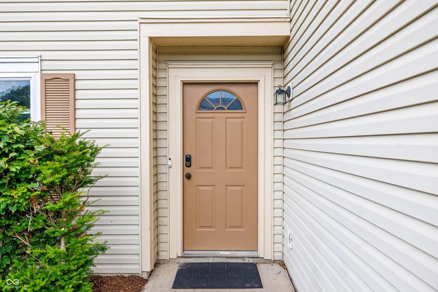 5606 N Plymouth Court, Mccordsville, IN 46055