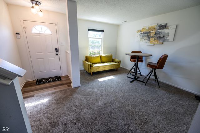 5606 N Plymouth Court, Mccordsville, IN 46055