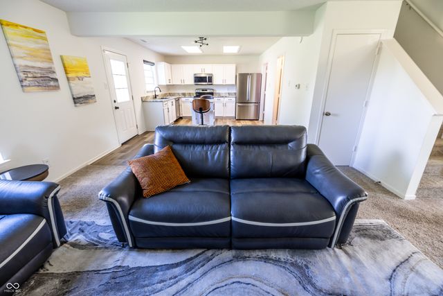 5606 N Plymouth Court, Mccordsville, IN 46055