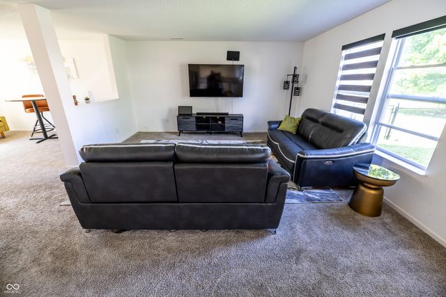 5606 N Plymouth Court, Mccordsville, IN 46055