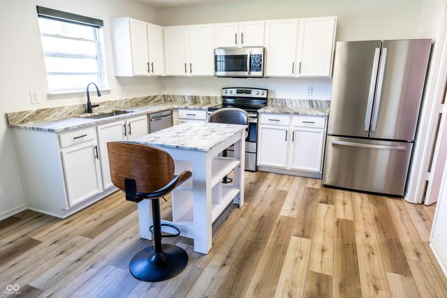 5606 N Plymouth Court, Mccordsville, IN 46055