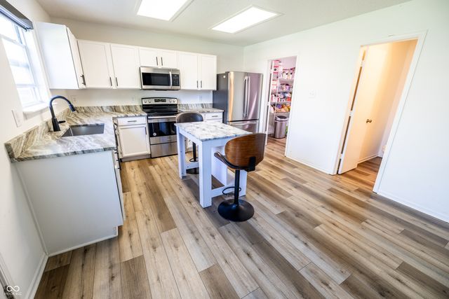 5606 N Plymouth Court, Mccordsville, IN 46055