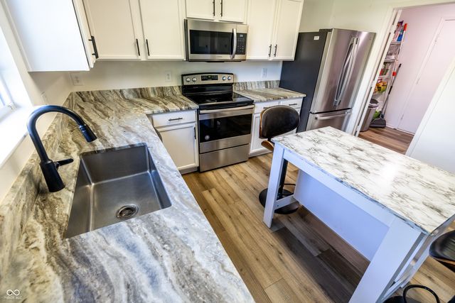 5606 N Plymouth Court, Mccordsville, IN 46055