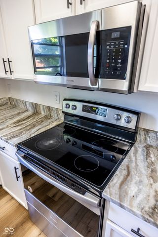 5606 N Plymouth Court, Mccordsville, IN 46055
