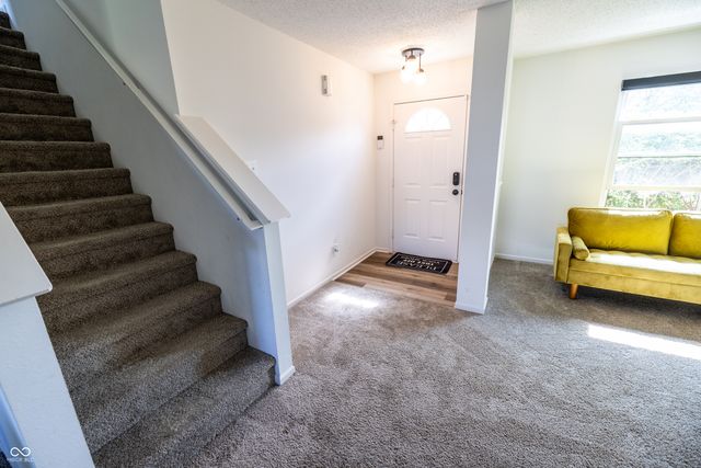 5606 N Plymouth Court, Mccordsville, IN 46055