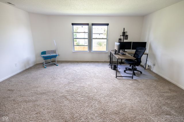 5606 N Plymouth Court, Mccordsville, IN 46055