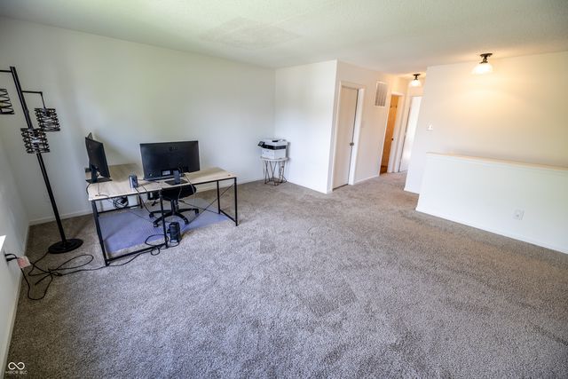 5606 N Plymouth Court, Mccordsville, IN 46055