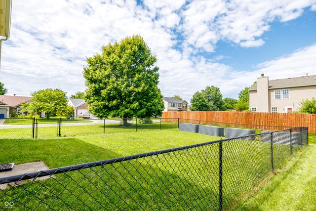 5606 N Plymouth Court, Mccordsville, IN 46055
