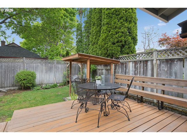 1613 N Willamette Blvd, Portland, OR 97217