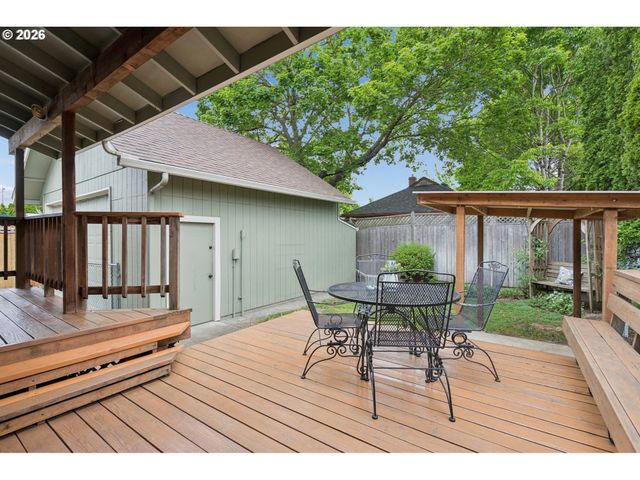 1613 N Willamette Blvd, Portland, OR 97217
