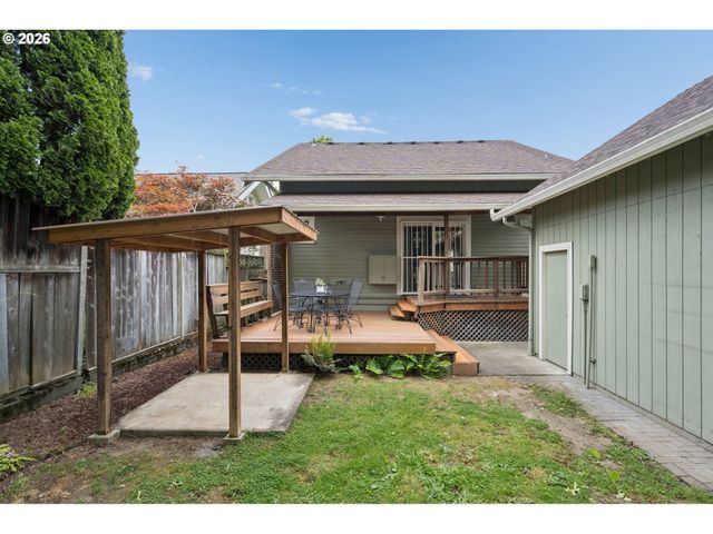 1613 N Willamette Blvd, Portland, OR 97217