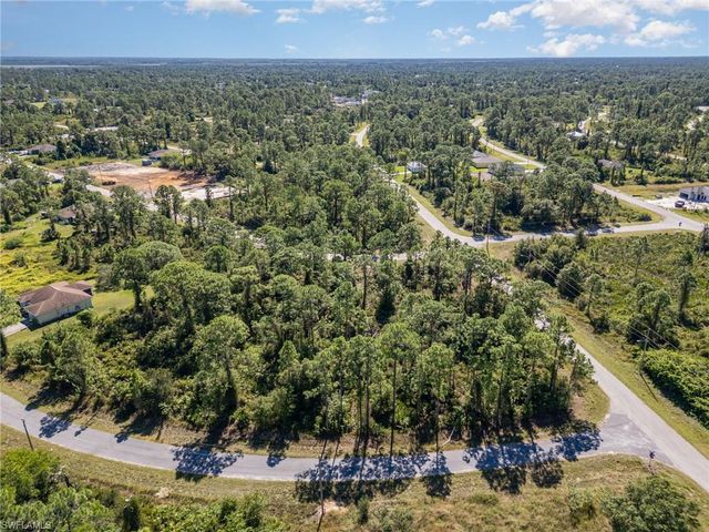 1030 Bells ST E, Lehigh Acres, FL 33974