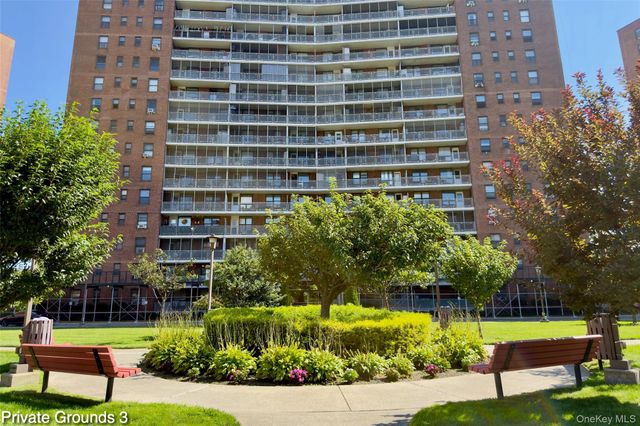 61-25 98th Street 7J, Rego Park, NY 11374
