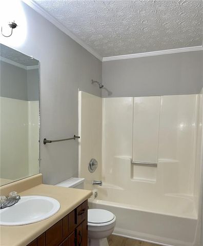 977 Leeward Lane, Jonesboro, GA 30238