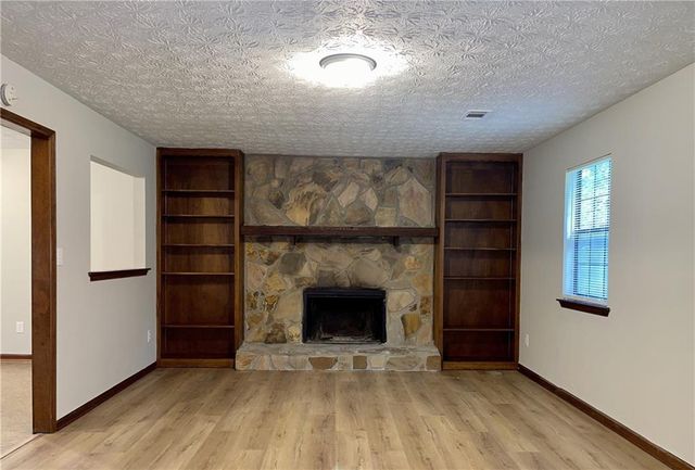 977 Leeward Lane, Jonesboro, GA 30238