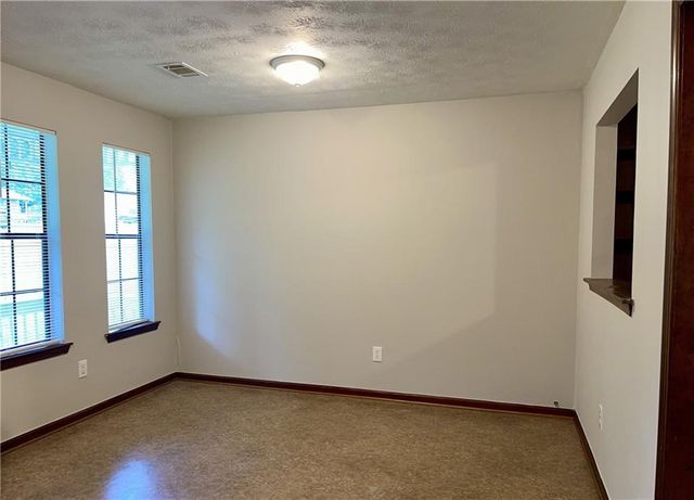 977 Leeward Lane, Jonesboro, GA 30238