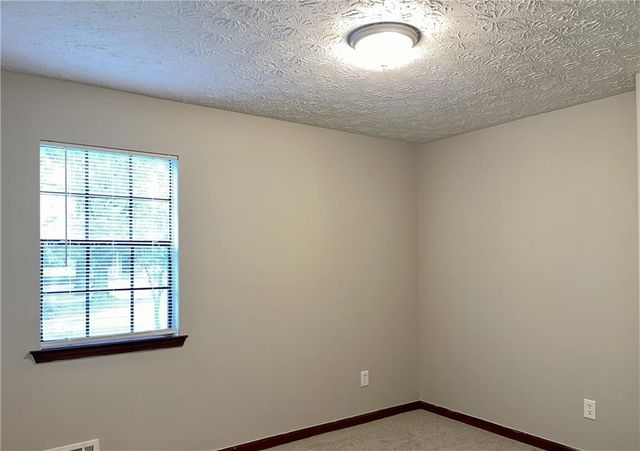 977 Leeward Lane, Jonesboro, GA 30238
