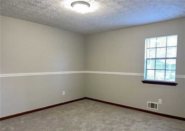 977 Leeward Lane, Jonesboro, GA 30238