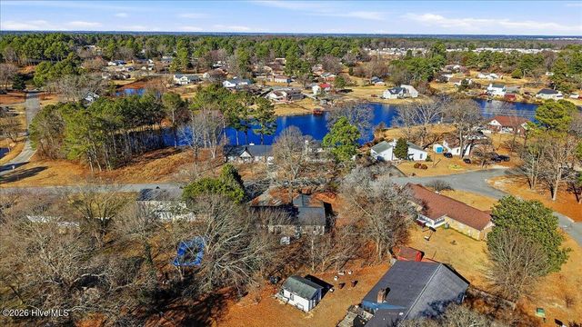 111 Lakehurst Drive, Dudley, NC 28333
