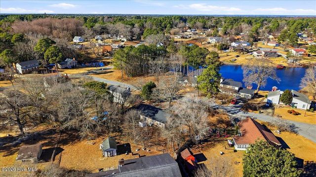 111 Lakehurst Drive, Dudley, NC 28333