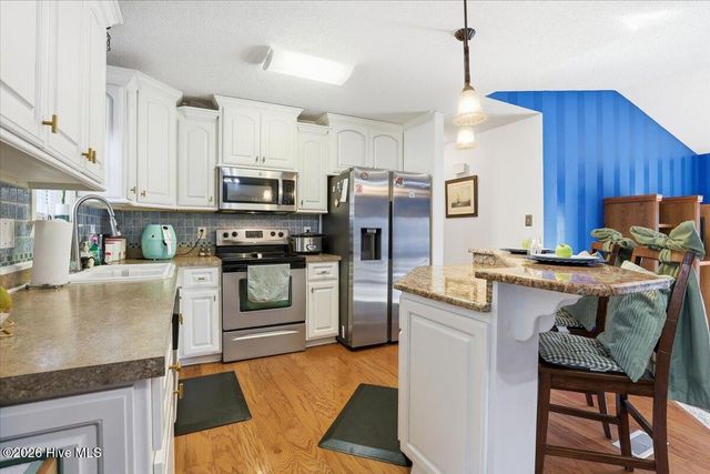 111 Lakehurst Drive, Dudley, NC 28333