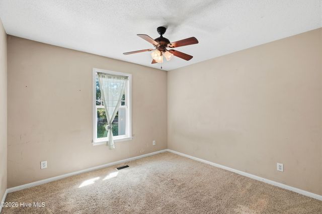 111 Lakehurst Drive, Dudley, NC 28333