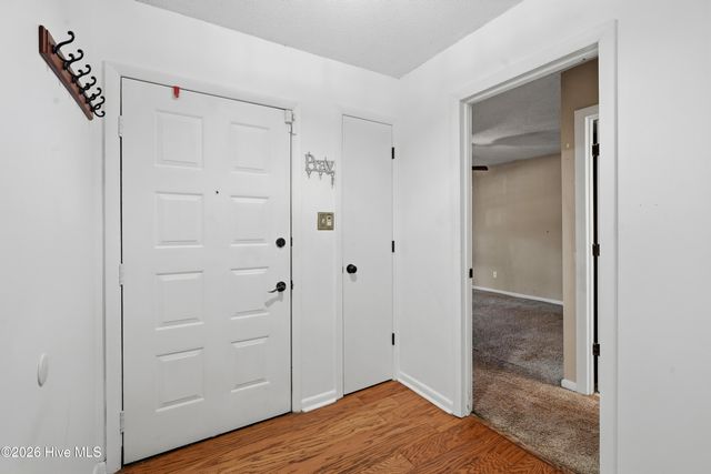 111 Lakehurst Drive, Dudley, NC 28333