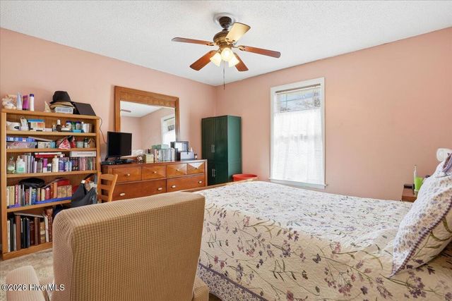 111 Lakehurst Drive, Dudley, NC 28333