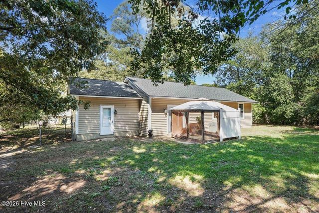 111 Lakehurst Drive, Dudley, NC 28333
